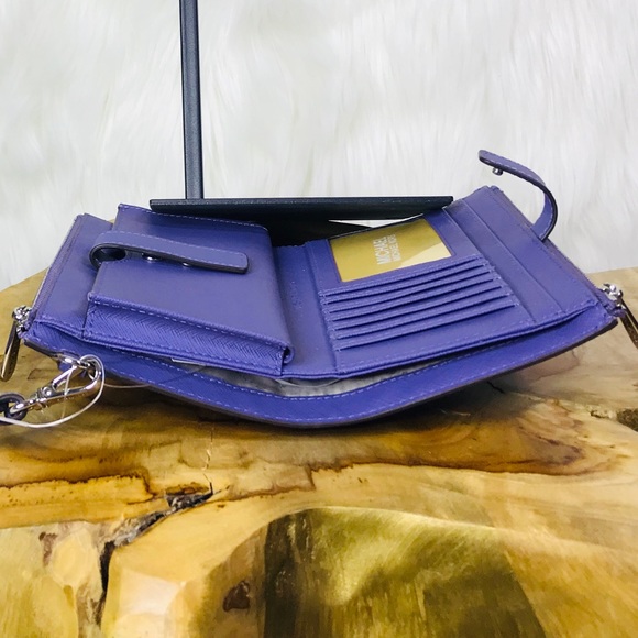 Michael Kors Jet Set Travel Double Zip Wristlet - Picture 5 of 8